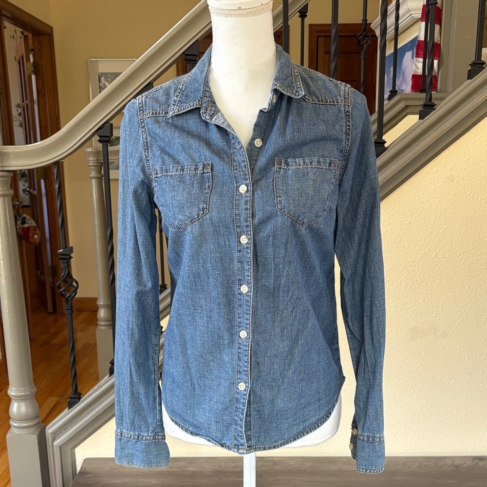Mossimo Supply Co. Women's Long Sleeve Blue Denim Shirt Size Small